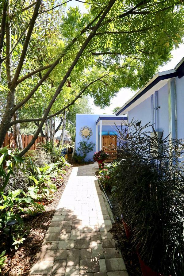 Fantasy Island Inn, Caters To Men Wilton Manors 外观 照片