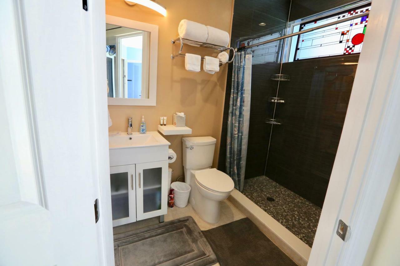 Fantasy Island Inn, Caters To Men Wilton Manors 外观 照片