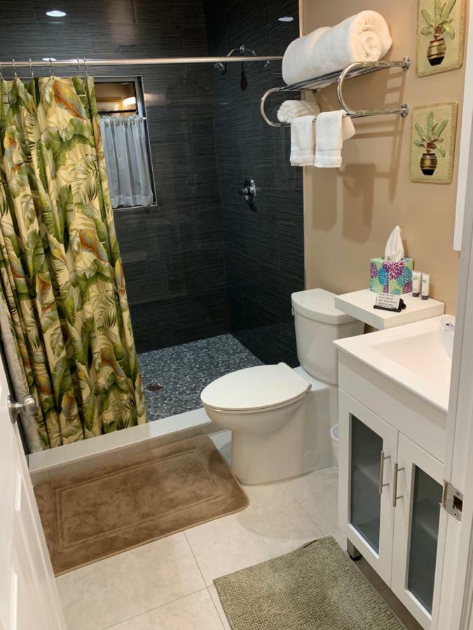 Fantasy Island Inn, Caters To Men Wilton Manors 外观 照片